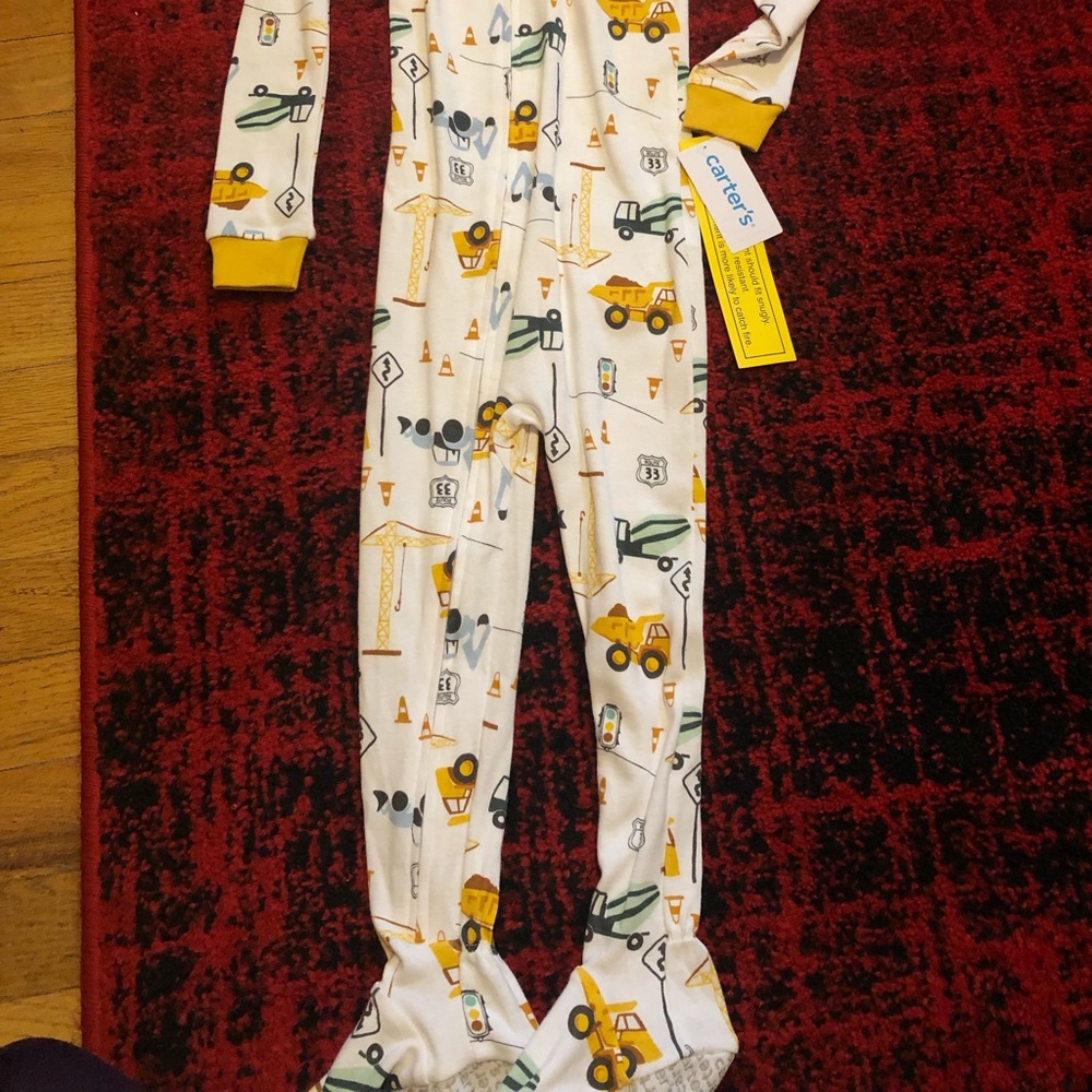 Carter’s NWT footie jammies. Construction site 3T